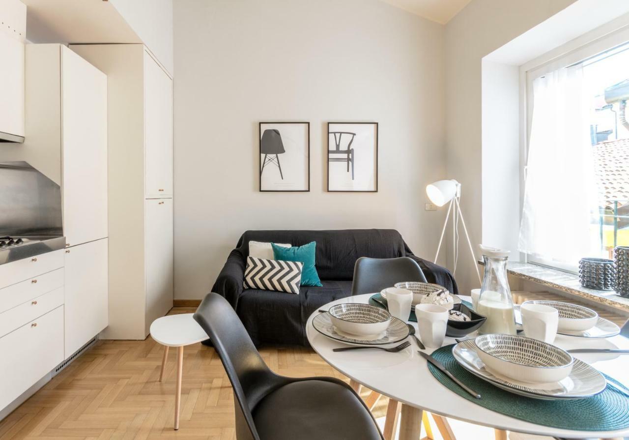 Modern Simplicity In Milan Centre Appartement Buitenkant foto